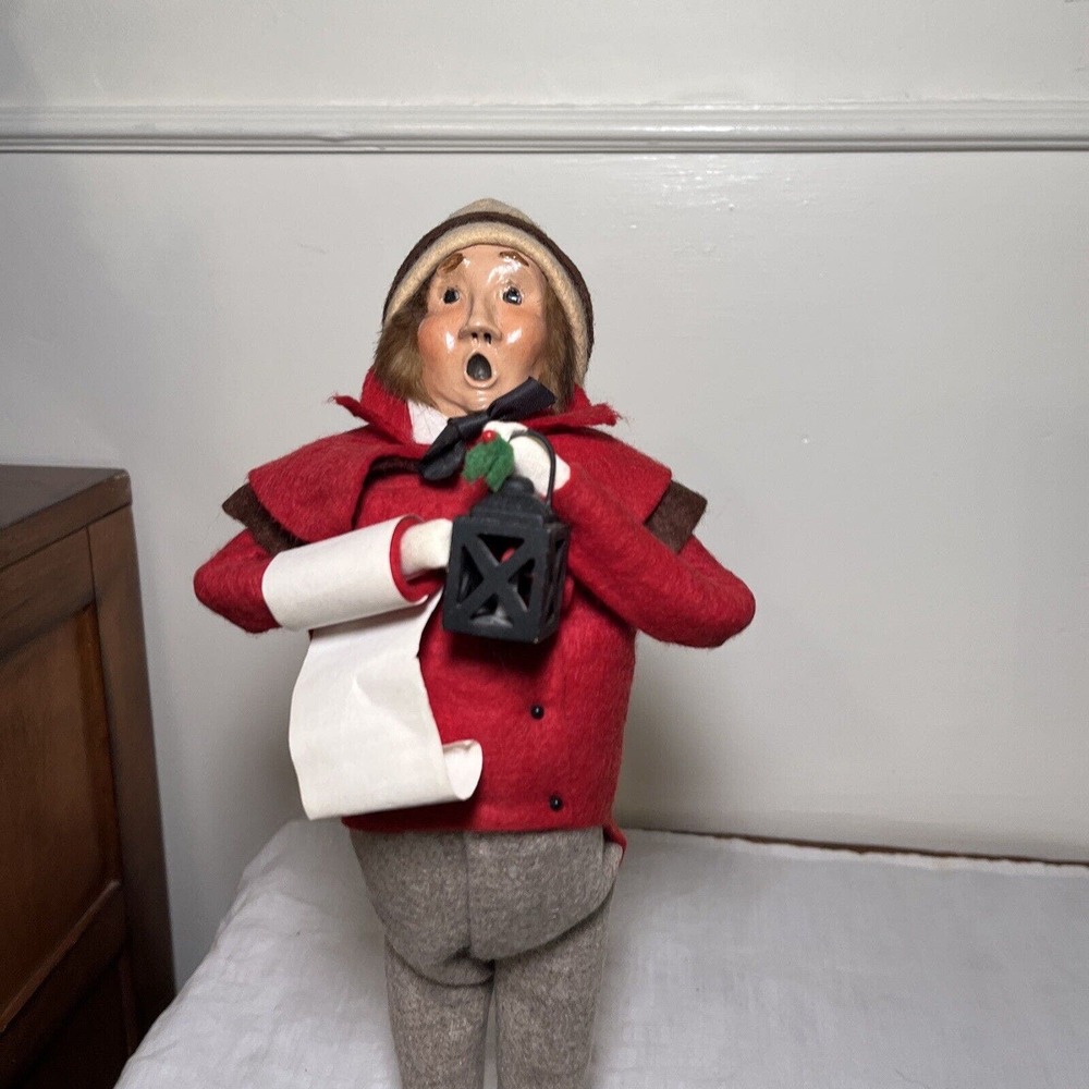 Byers Choice 1987 Special Gent with Lantern, Music Sheet, Bumpy Base, Portly Man